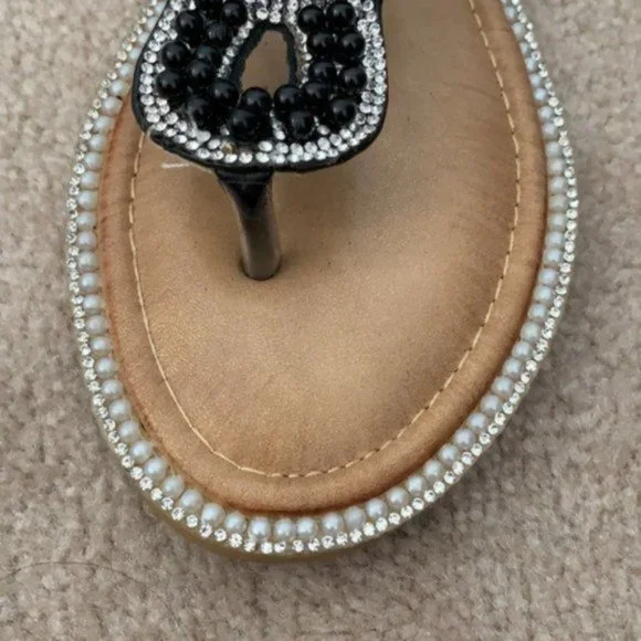 NWOT Sandal with Beading and rhinestones - Picture 4 of 4